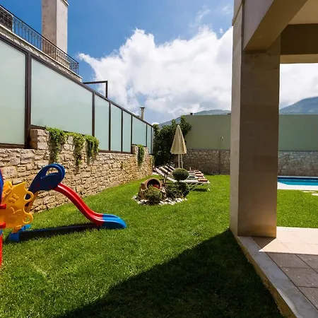 Vila Discrete Chromonastiri *